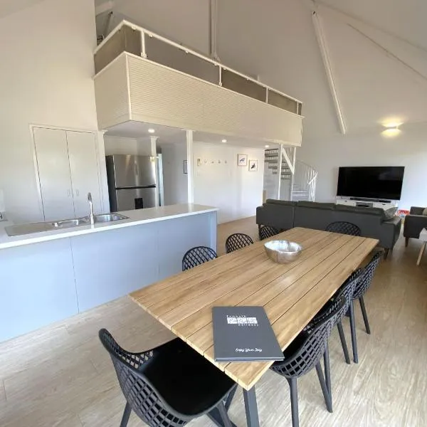 Osprey Holiday Village Unit 106, hotel in Exmouth