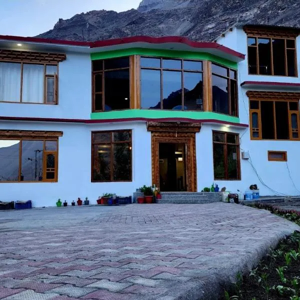 Hotel Gangchen Tabo, hotel v destinaci Tabo