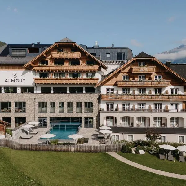 ALMGUT - Mountain Wellness Hotel, hotel v destinácii Sankt Margarethen im Lungau