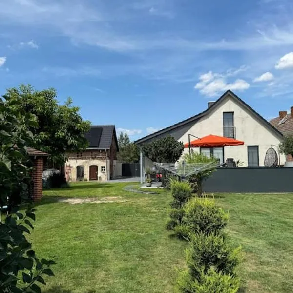 Cottbus Merzdorf Bauernhaus Ferienhaus, khách sạn ở Cottbus