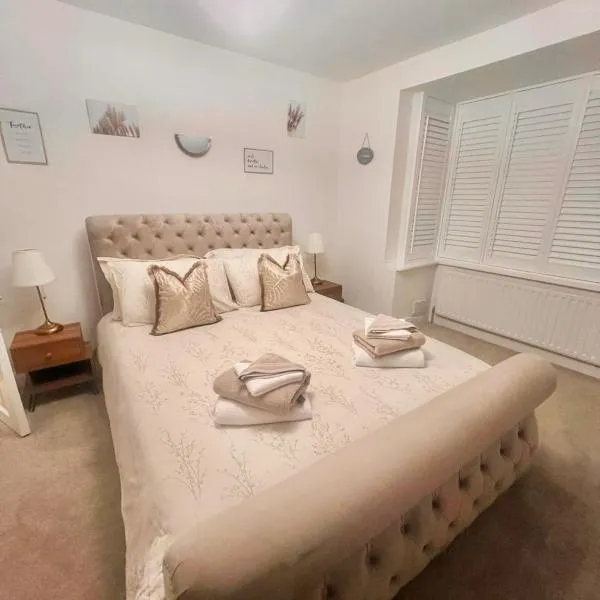 Betty's Bungalow, hotel in Lancing