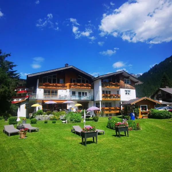 Landhaus Thaler, hotel v destinaci Mittelberg
