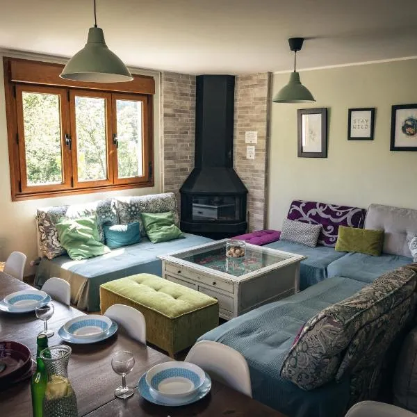 Finca La Naguada Casa Rural en Asturias, hotel in Beloncio