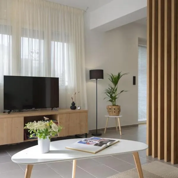 Onar Elegant Beachside Home, hotel in Heraklion