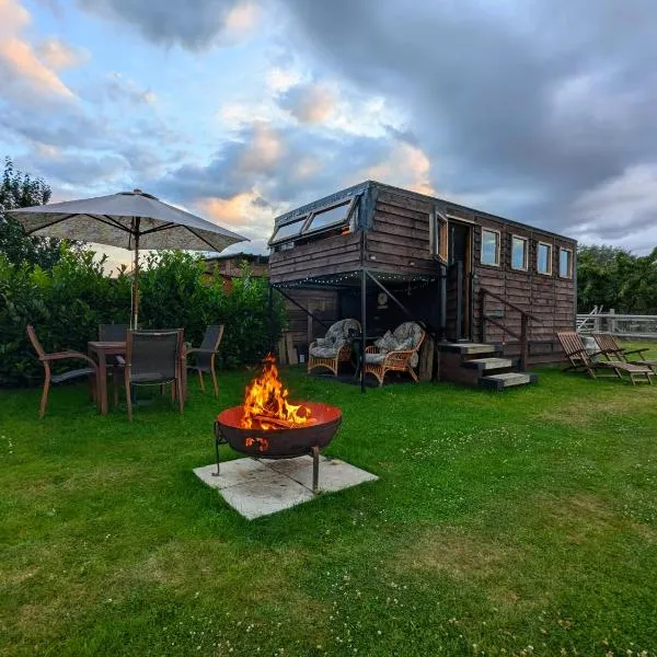 Highview Hideaway، فندق في Upchurch