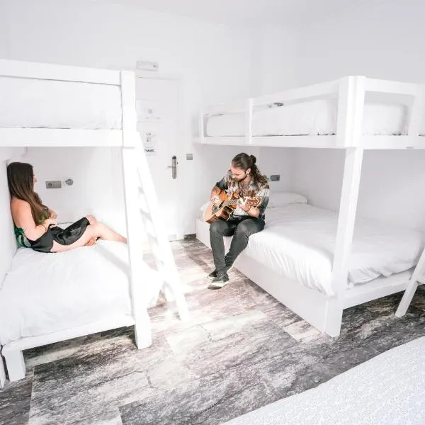 La Cocotera Boutique Hostel & Coworking, hotel v destinaci Tarifa