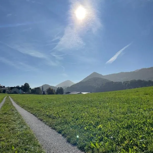 Ferienwohnung Wallner, hotel v destinaci Hof bei Salzburg