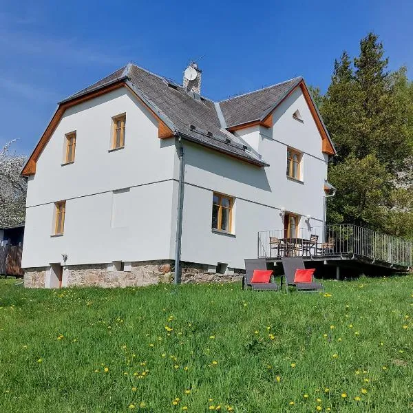 Apartmány na hájovně, khách sạn ở Jeseník
