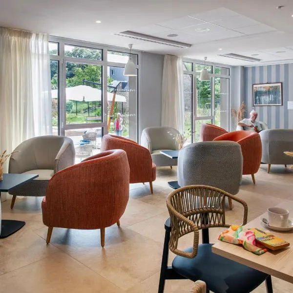 Résidence Services Séniors - Domitys Les Jardins d'Ahna, hotel in Dinan