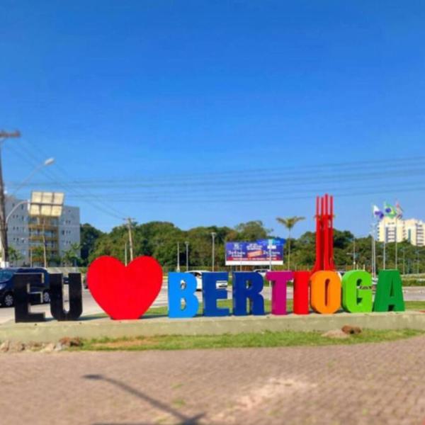 Casa Centro de Bertioga - SP terrea 300 metros da praia - Marcondes 05