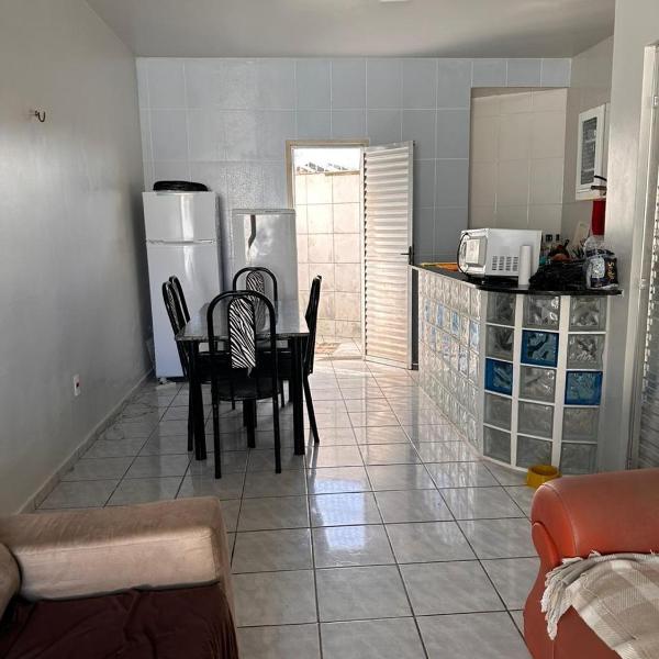 Casa em condomínio a poucos passos da praia - Foto 4