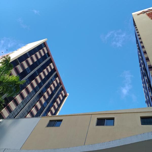Flat Athenas América ao lado do Salvador Shopping