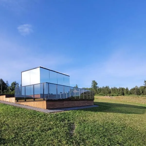 Suure Silgu peegelmaja, hotel v destinaci Jõksi