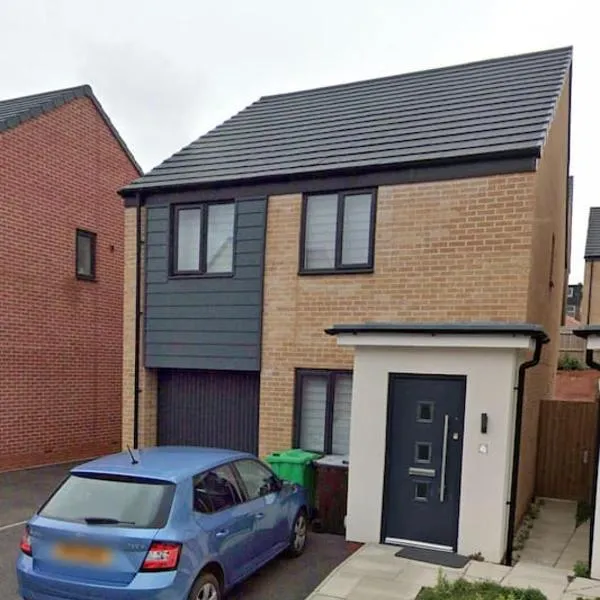 Private Room in a house with Parking in Lenton, hotel en Nottingham
