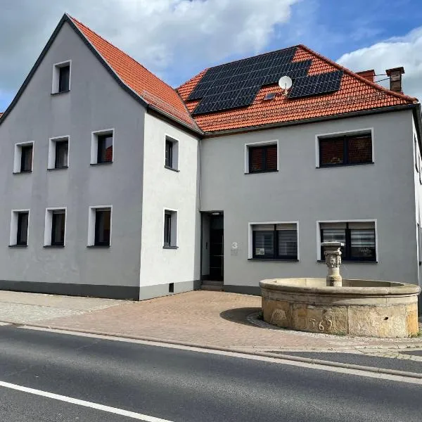 Ferienwohnung Am Brunnen, hotelli kohteessa Gräfentonna