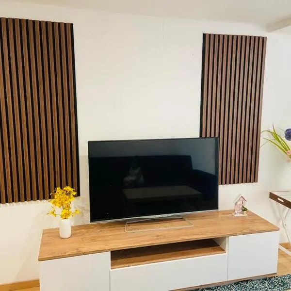 Flat near paris, hotel v destinácii Épinay-sur-Seine