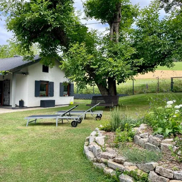 Ferienhaus Ella, hotel em Trautskirchen