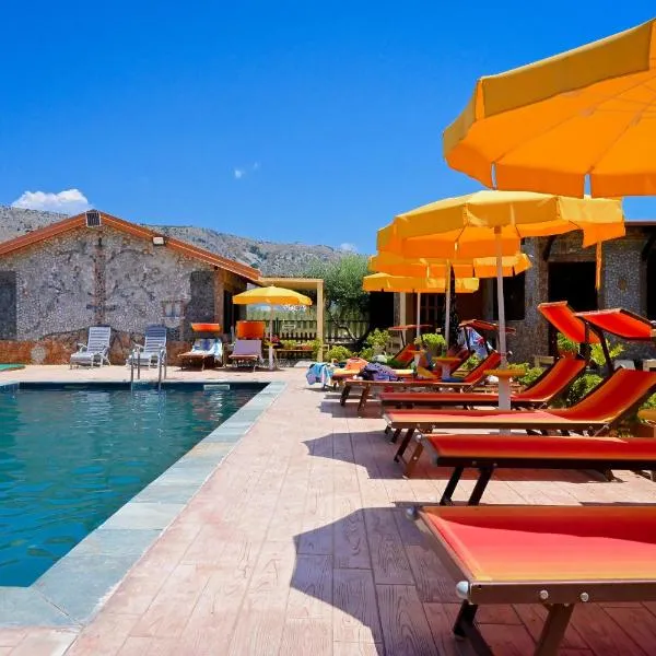 Bujtina Syni Zi "Keshtjella" - Shengjin, hotel v destinaci Shëngjin