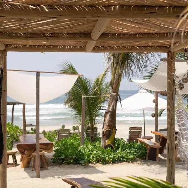 Casa Chula Hotel Boutique Frente al Mar, hotel v destinaci Tierra Blanca