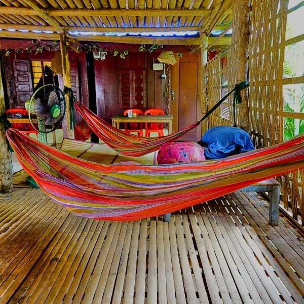 Happy Homestay Banlung & Trekking, hotel v destinaci Banlung