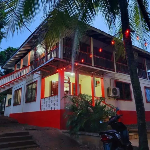 Fenix Hotel & Hostel, ξενοδοχείο σε Utila