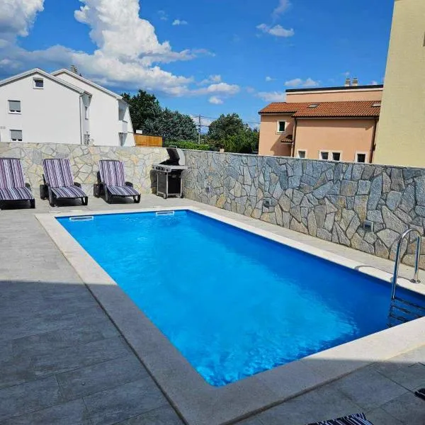 Khalli apartman 4 stars with private pool and jacuzzi near Opatija, hotell i Rukavac