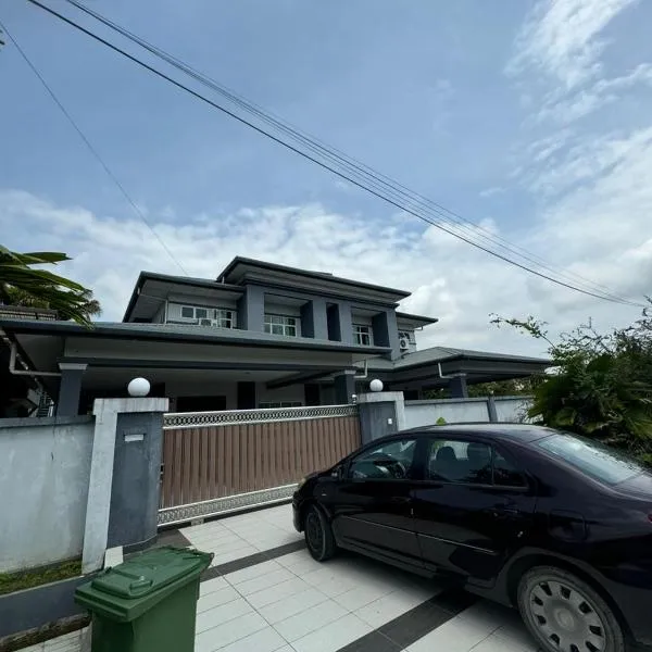 Cozy Nest Homestay, hotel di Bintulu