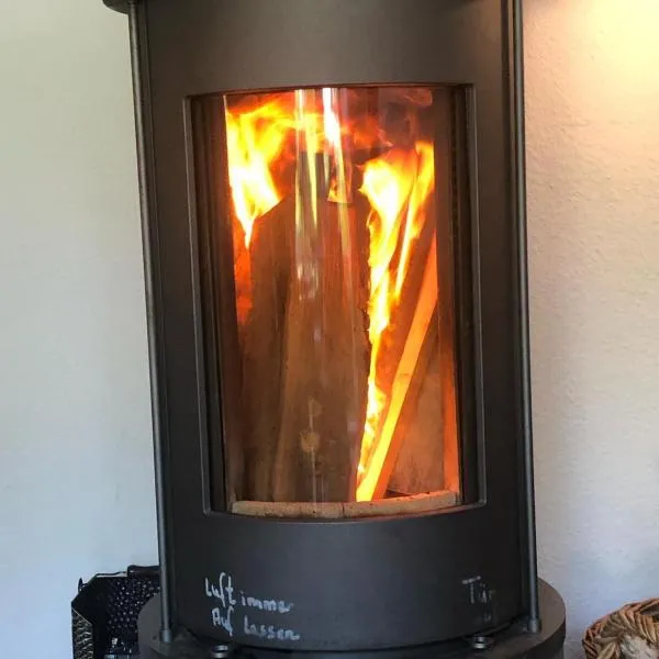 Viesnīca Altes Landhaus Oste, Appartement- Hotel mit Kamin pilsētā Hemmoor