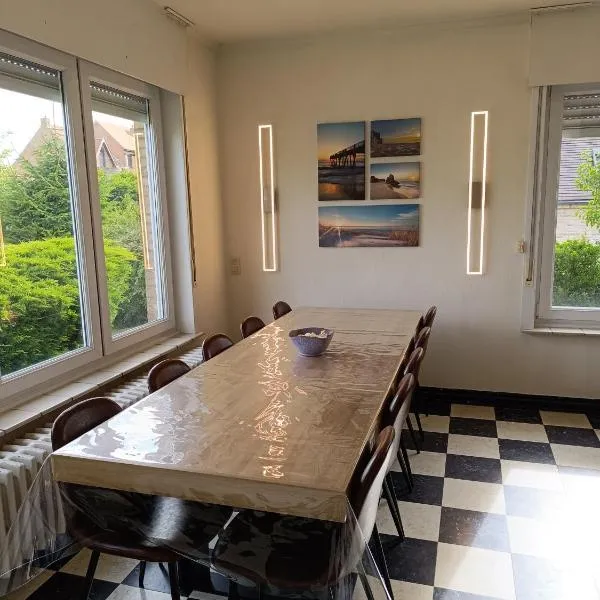 Villa Duinpieper, hotel v destinaci De Panne