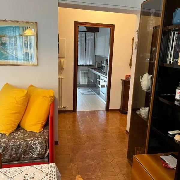 Casa Feletto con parco verde vicino uscita autostrada e fiera, ξενοδοχείο σε Pordenone