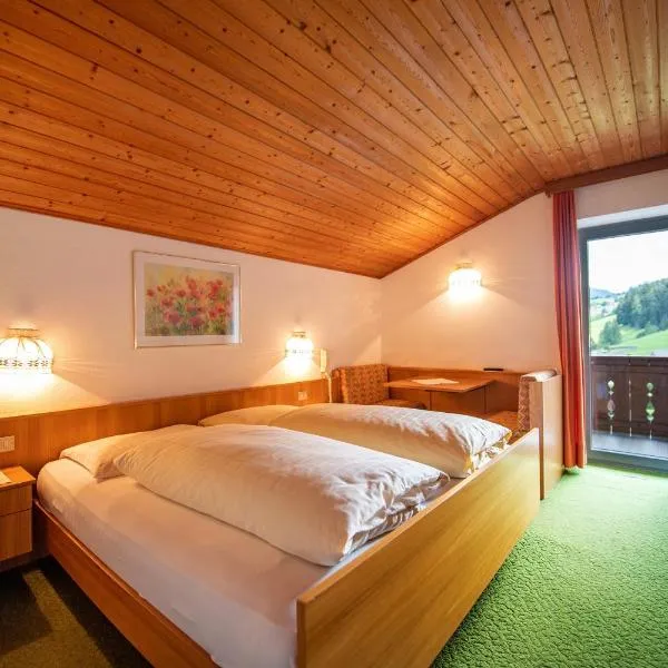 Alara Rooms, hotel v destinaci Ortisei