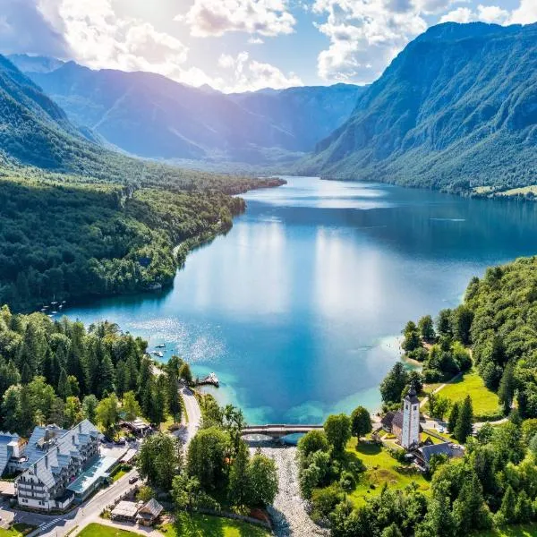 Hotel Jezero, hotel v Bohinju