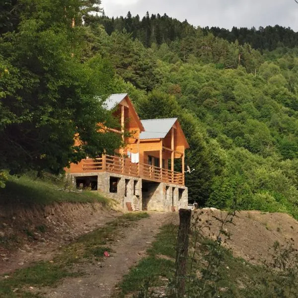 Heshkili Cottages โรงแรมในKeshkili