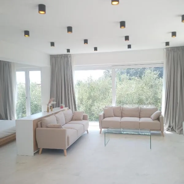 Smart Luxury Suites & Apartments, hotel v Orosei
