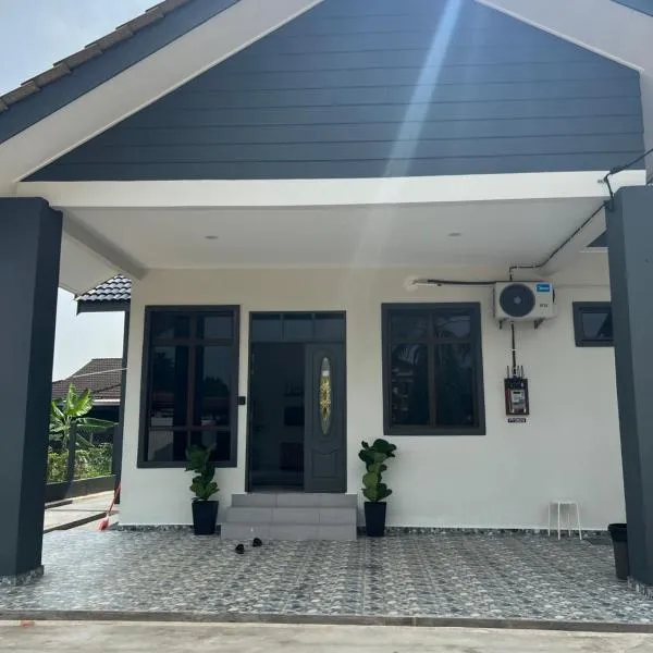 Homestay Tokmi 1, hotel in Ajil