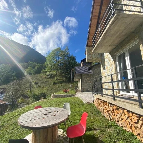 Villa Malesia, hotel in Peje