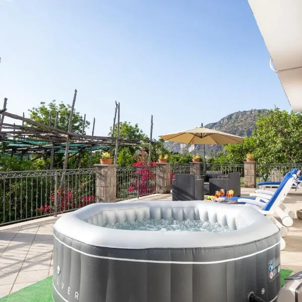 Giardino di Nonno Lucio - Surrounded by Lemon Tree, hotel in Piano di Sorrento