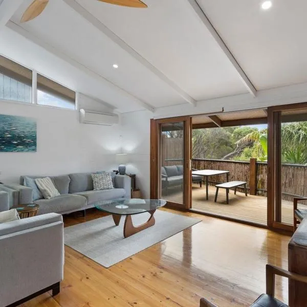 Private & Exotic Island Home Close to Beach Access, hotel din Cape Woolamai