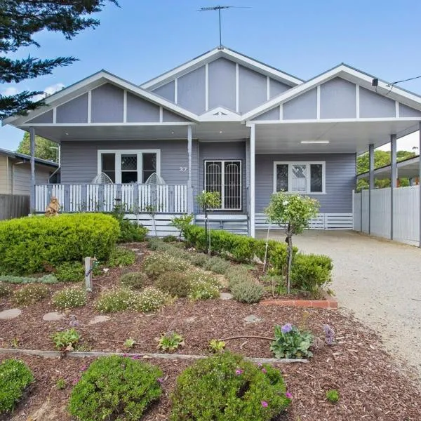 4-Bed 3-Bath Sunset Haven, hotel em Sunset Strip