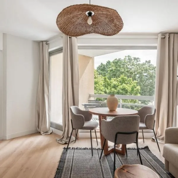 L'Hotel de JC - CHU – hotel w mieście Meylan
