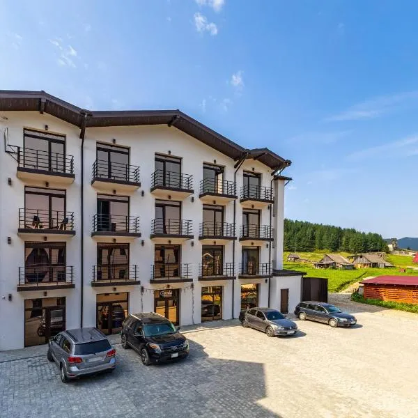 GARDA - Breakfast included in the price Restaurant Free Parking Mountain view Kitchen in the apartment separate entrance, hotel v destinaci Bukovel