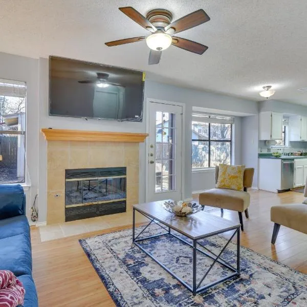 Austin Vacation Rental with Yard about 14 Mi to Downtown, Hotel in Austin