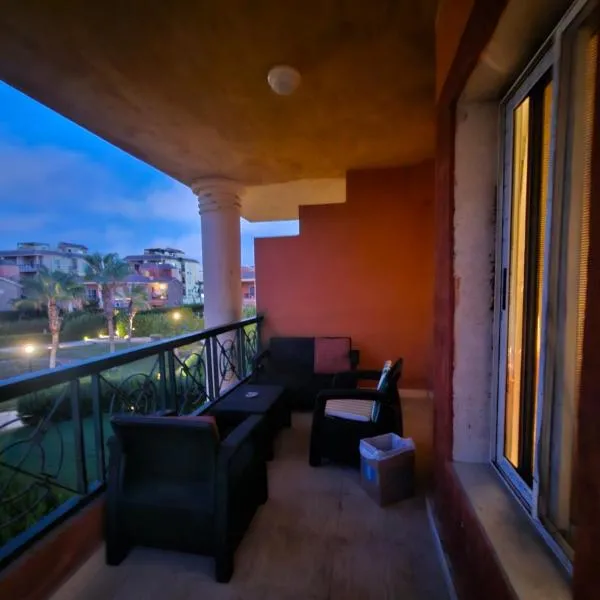 Blumar North Coast - Sidi Abdelrahman - Appartment on seafront - شاليه دورين علي البحر في قرية بلومار سيدي عبدالرحمن, hotel a El Alamein