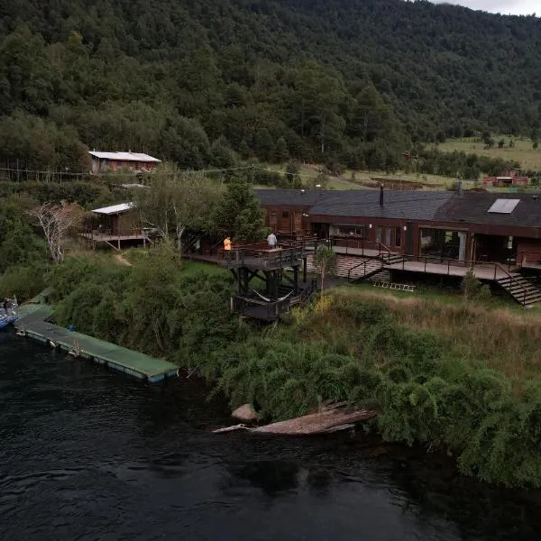 Pucontours River Lodge, hotel a Pucón