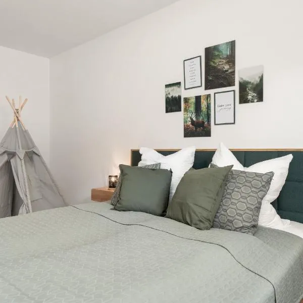 Livesto Apartments im Zentrum Bad Driburgs - Modern, Parkplatz, Terrasse, Switch, SmartTV für Familien und B2B: Bad Driburg şehrinde bir otel