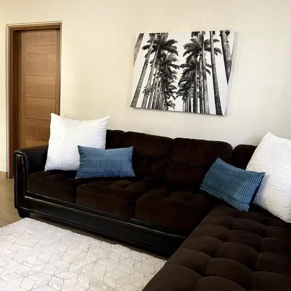 Tumon Isa 16 Condo, hotel in Tamuning