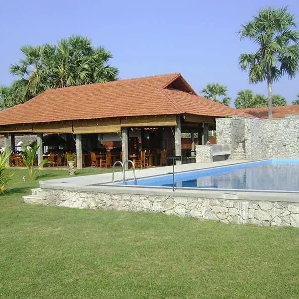 Thompukandam Village Resort, hotel v destinaci Nintavur