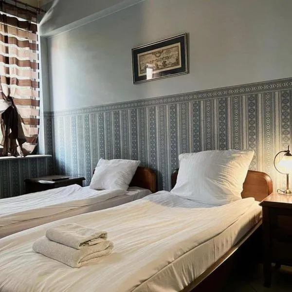 Hostel Bialoleka - Darmowy parking, szybkie Wifi!, hotel in Warsaw