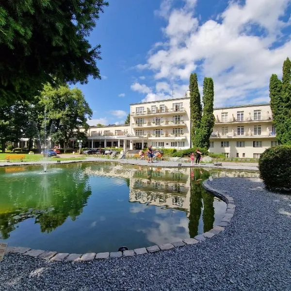Hotel Palace - KÚPELE SLIAČ, hotel v destinaci Sliač