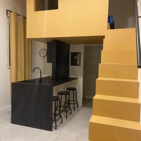 Joli studio, khách sạn ở Marseille